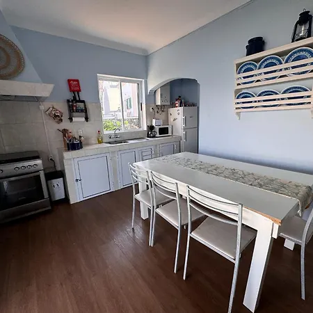 Casa Beira Mar أنغرا دو إِراويزو