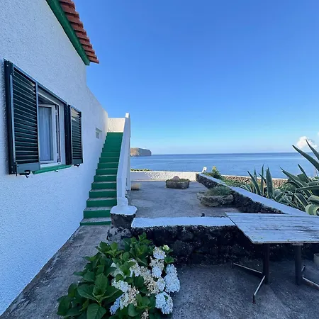 Casa Beira Mar Vakantiehuis Angra do Heroísmo